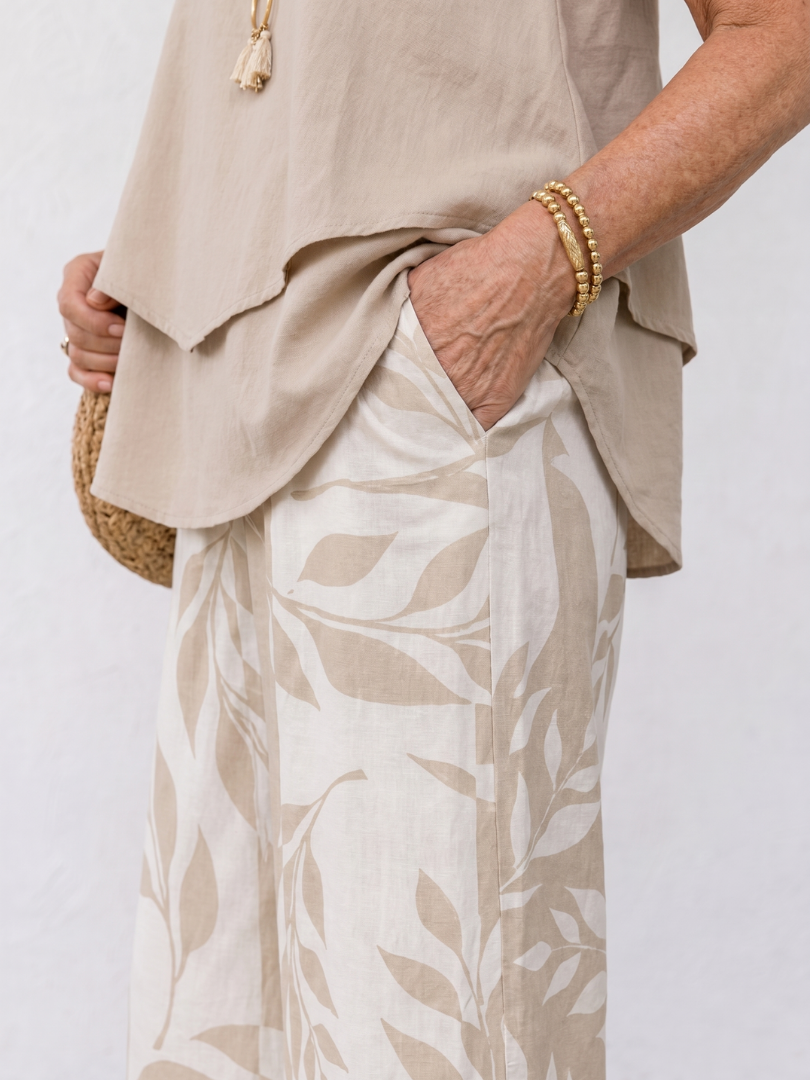 Scarlett | Layered Tank Top And Leaf Print Pants Set